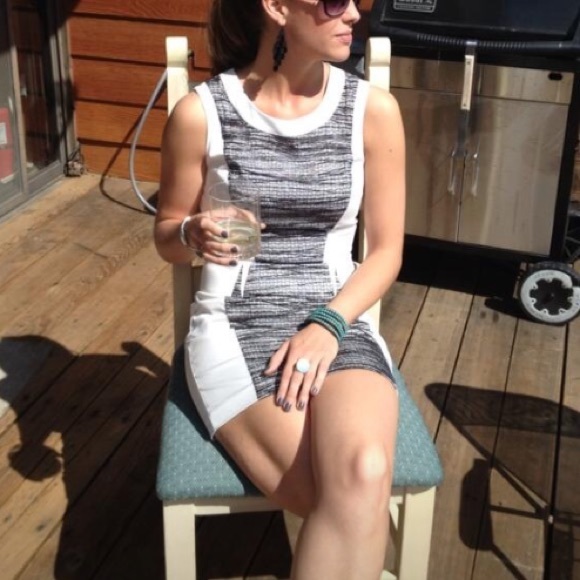 Bebe Dress - Picture 6 of 6